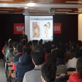 “妈妈的微笑是美丽的粉红色” ——青春期子女母亲教育接