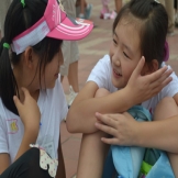 新天新地心接触 童心呵护——周末家庭子女夏令营成功举办